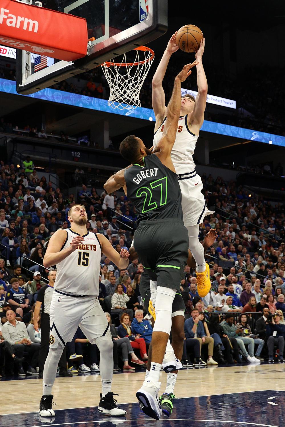 球迷们在享 球迷们在享