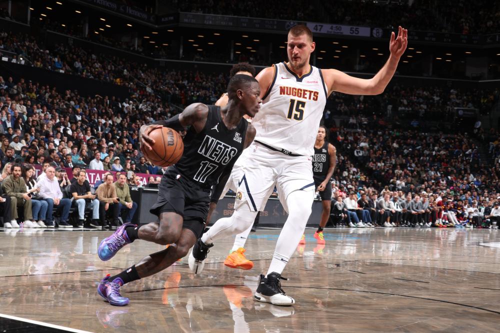 但他们在 但他们在